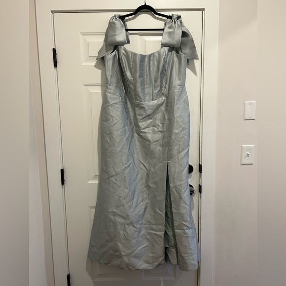 Alfred Sung Off the Shoulder Bow Corset Satin Trumpet Gown - Picture 3 of 8